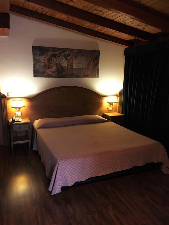 Albergo Scarpone فورني أفولتري المظهر الخارجي الصورة